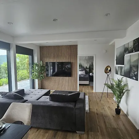 Moderne 3-zimmer-wohnung Mit Panoramablick