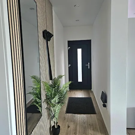 アパート Moderne 3-zimmer-wohnung Mit Panoramablick *