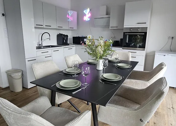 Moderne 3-zimmer-wohnung Mit Panoramablick *