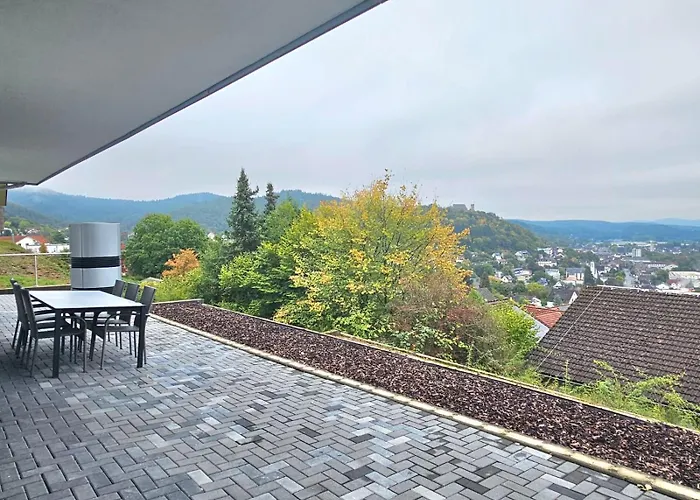 Moderne 3-zimmer-wohnung Mit Panoramablick